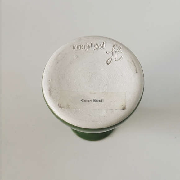 Material Good Little Shirley Vase “BASIL” - Picture 3 of 11